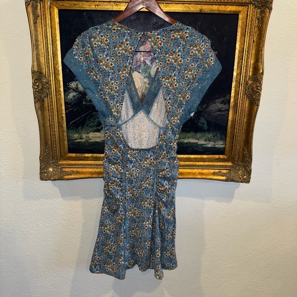 Free People Ditsy Floral Blue Lace Trim Mini Dress Open Back Small - Picture 4 of 7